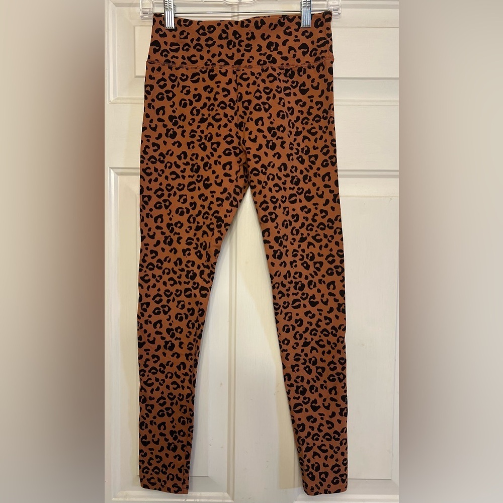 💥 2/$15!! High-Waist Wild Fable Leopard Print Leggings | Street to Lounge - Picture 7 of 7